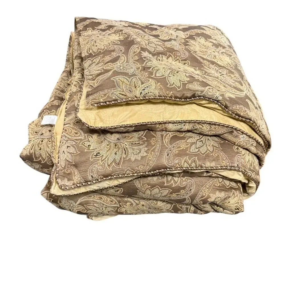 Croscill Jacobean Gold Damask Jacquard Queen Size Comforter Thick 92